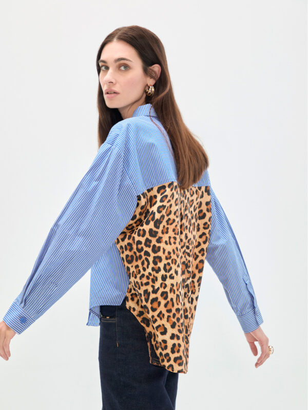 Camisa combinada rayas y estampado animal