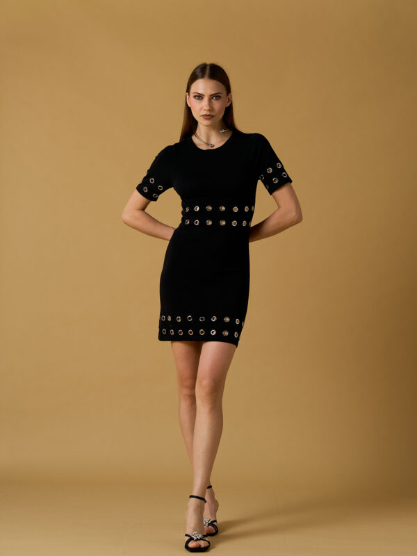 Vestido corto con anillos de punto