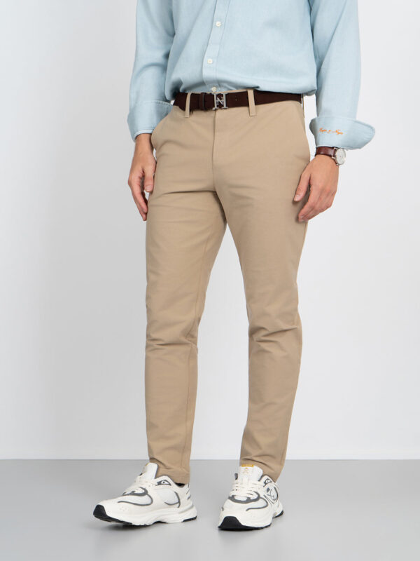 PANTALON TRAVELER CHINO
