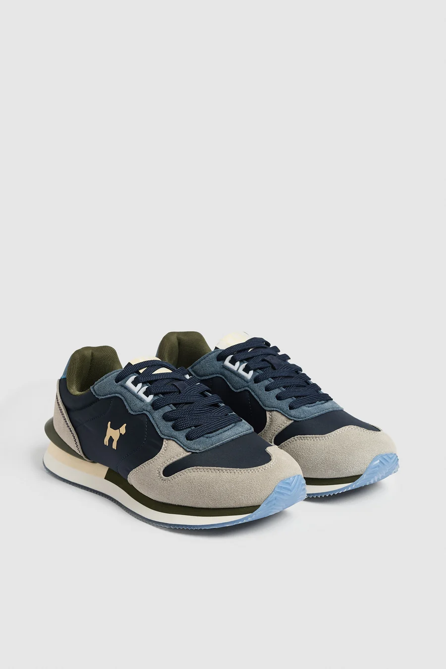 Sneaker Ghost
