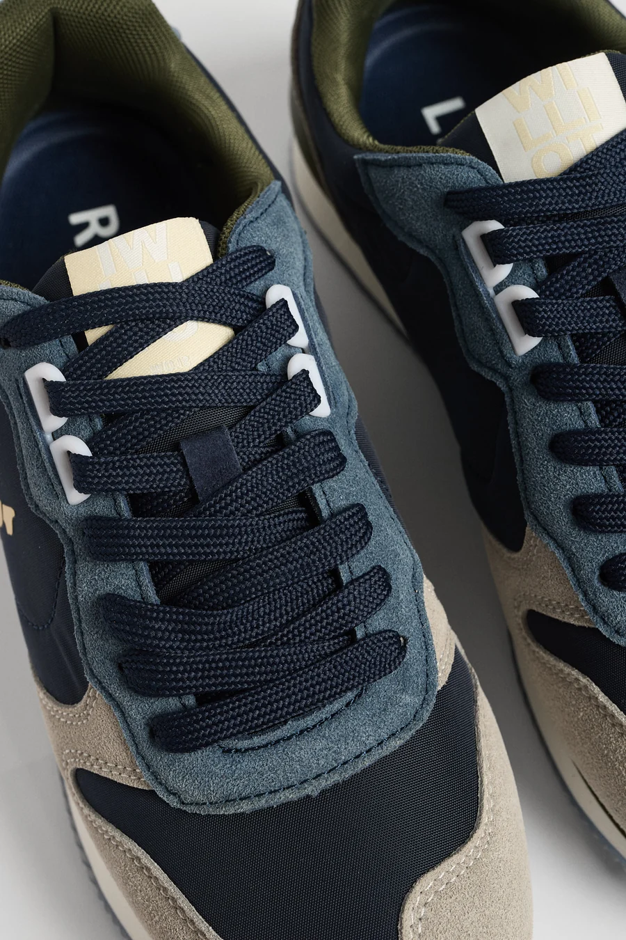 Sneaker Ghost - Imagen 2
